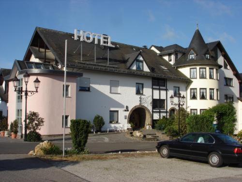 Hotel Zum Rehberg Кастеллаун Екстер'єр фото